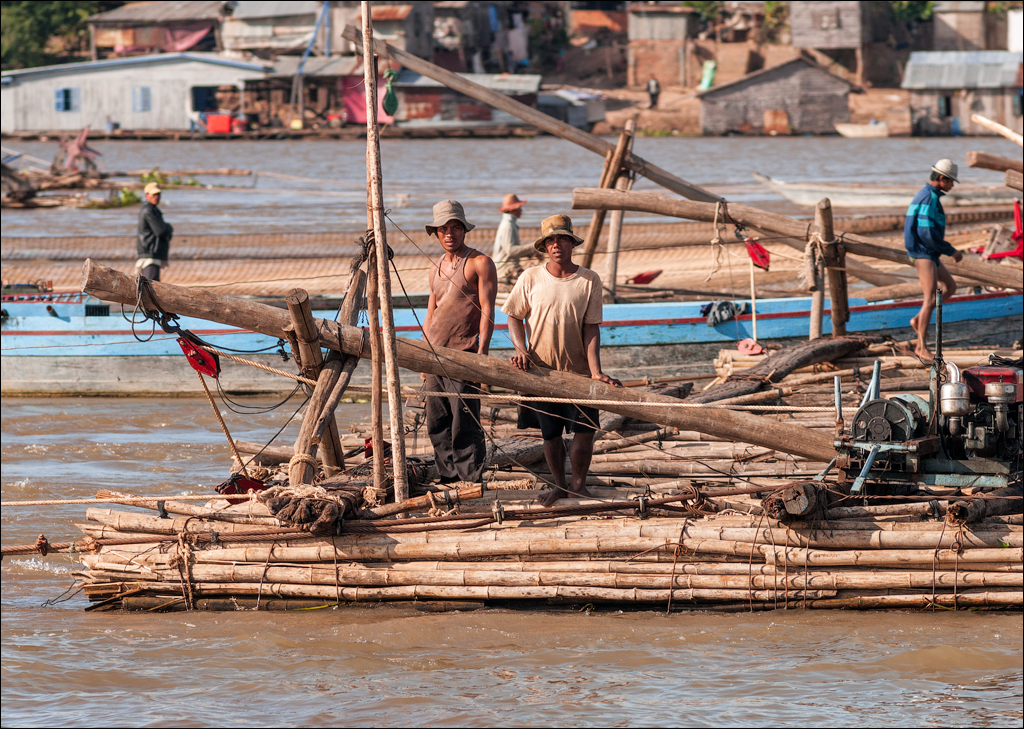 PhnomPehn TonleSap Nov2009 050