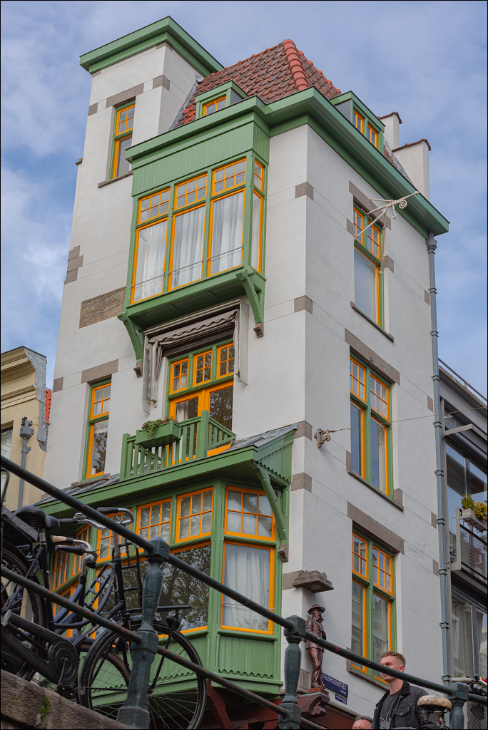 Amsterdam 20220428214